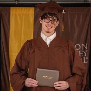 Meet your Posher, Brandon